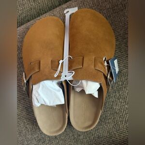UNIVERSAL THREAD Suede Slide Clogs in Camel Brown size 8.5